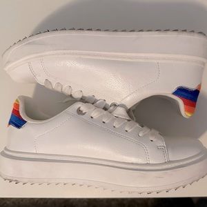 Steve Madden Leather Sneaker